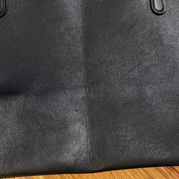 Mansur Gavriel Everyday Soft Tote in Black. Convertible east-west north-south! - Picture 5 of 13